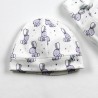 Idée cadeau de naissance pour ce petit bonnet aux motifs enfantins façon layette nature