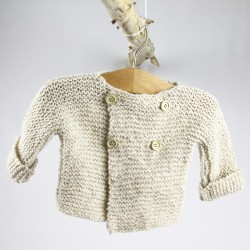idée de cadeau naissance veste en laine tricotée bio