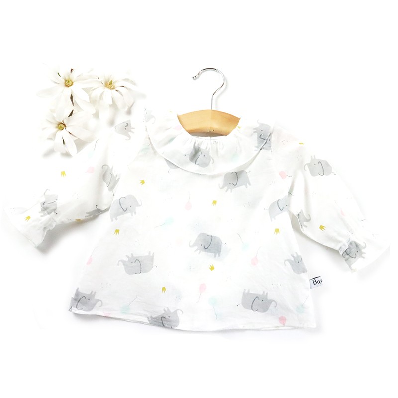 Chemise petit enfant en voile de coton qualité bio. Chemise petit enfant en voile de coton qualité bio.