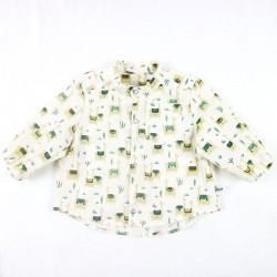 Idée cadeau de naissance pour cette chemise garçon en coton organique motifs lamas.