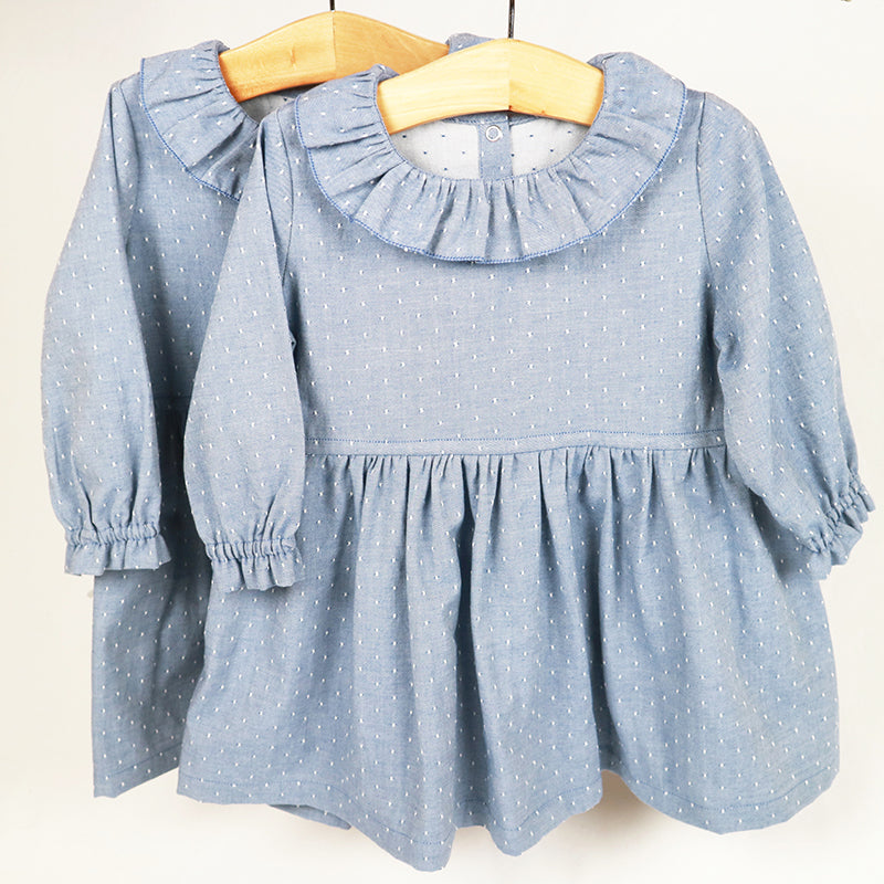 Robe à plumetis